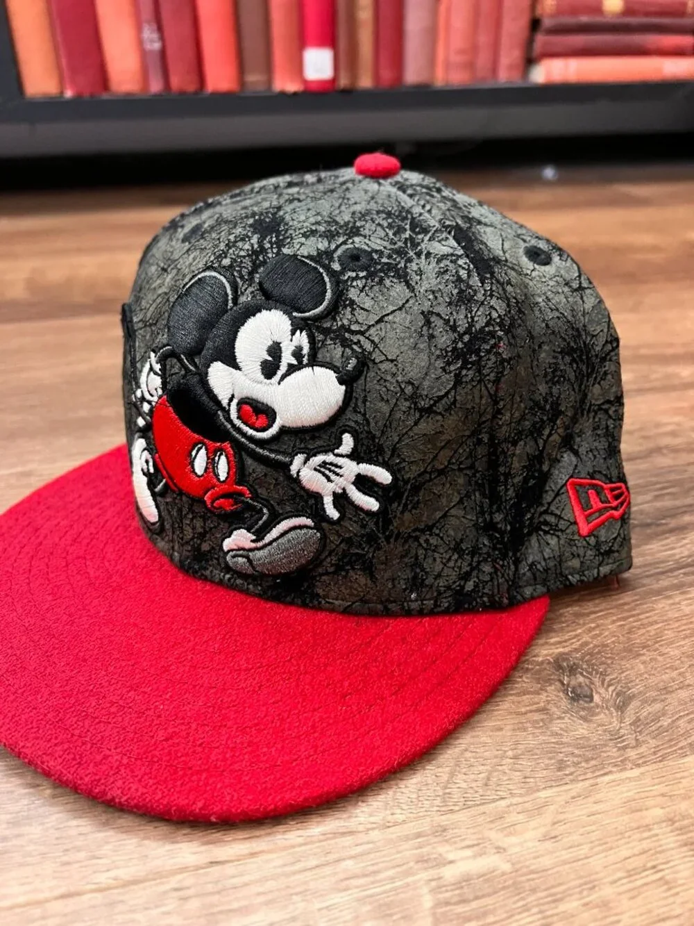 Bloc 28 x Disney Vintage Mickey New Era 59Fifty Wool 7 5/8